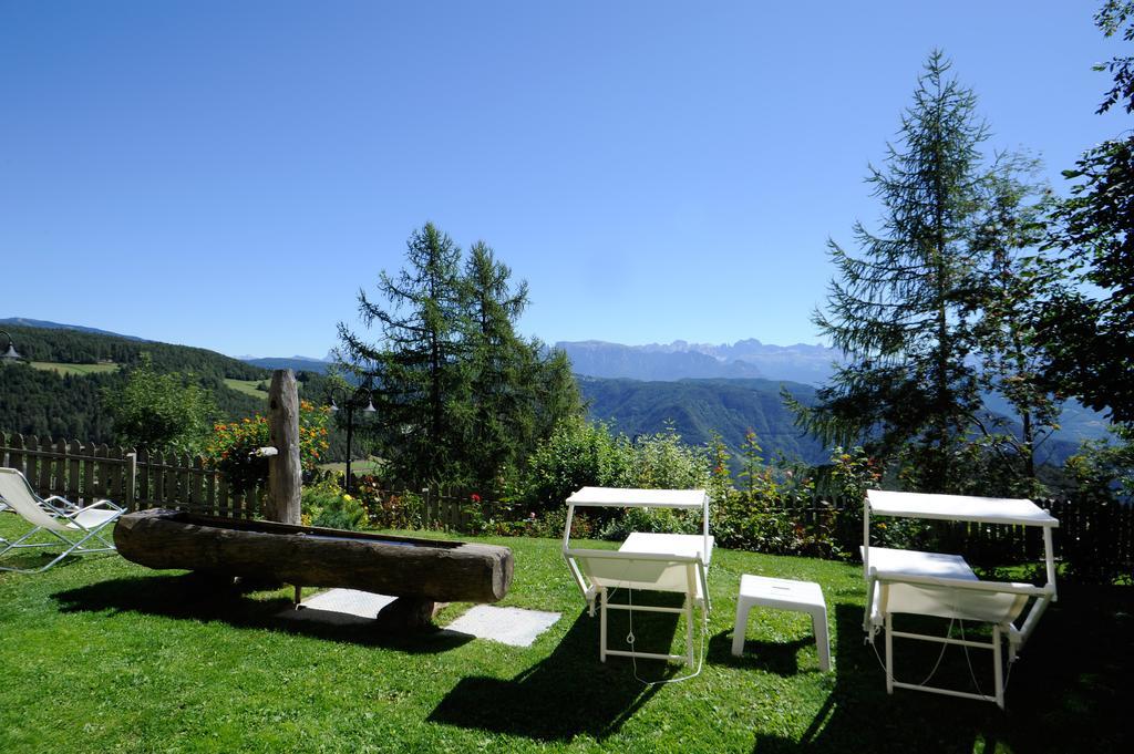 Hotel Koenig Laurin San Genesio Atesino Esterno foto